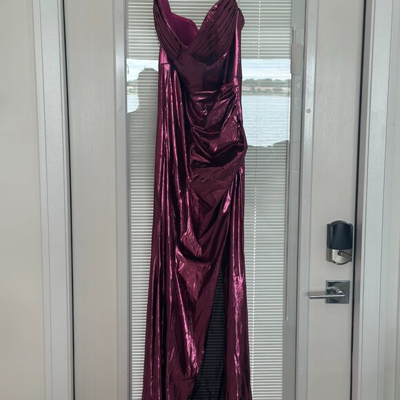 NWT Bella Barnett Bright Pink Metallic Gown Size Large Glam Evening Formal Dress - Picture 2 of 8